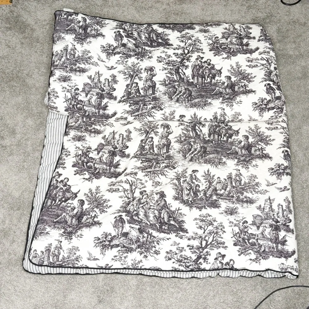 Waverly Reversible Toile de Jouy Ticking Stripe Quilt Brown Cream Full Size